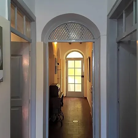 Townhome With Private Garden *