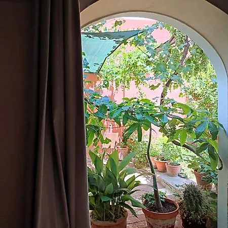Townhome With Private Garden