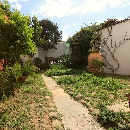 Townhome With Private Garden *