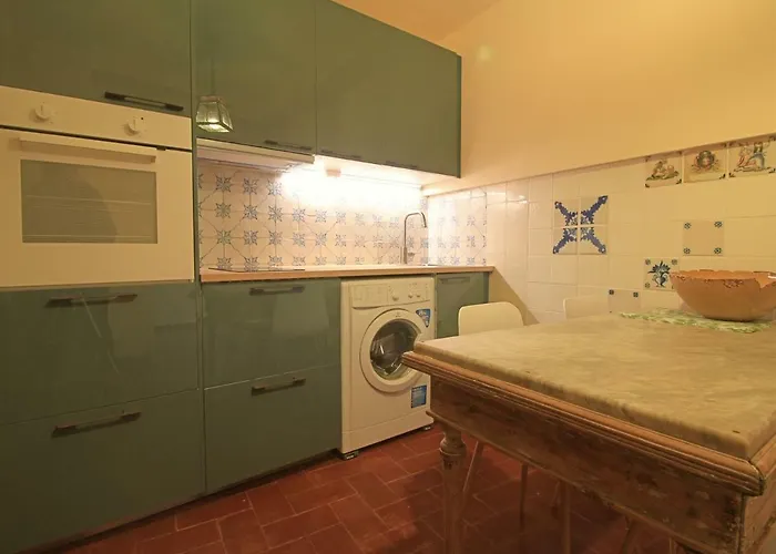 بيت خشبي Townhome With Private Garden