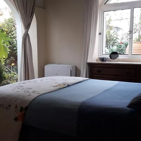 Townhome With Private Garden Gerendaház